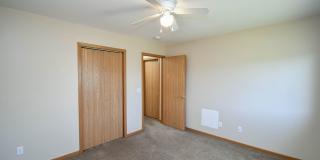 Spacious 2-Bedroom Townhome with Attached Garage in Brandon! Spacious 2-Bedroom Townhome with Attached Garage in Brandon! Gallery 28