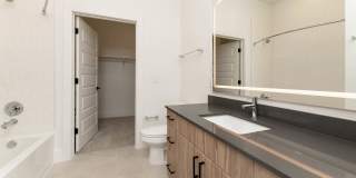 Lyle Apartments Gallery 82