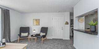 Galbraith Pointe Apartments and Townhomes Gallery 17