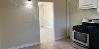 WEST LANCASTER 2BD/1BTH DUPLEX w/ BACKYARD Gallery 8