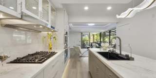 7161 E RANCHO VISTA Drive Gallery 1
