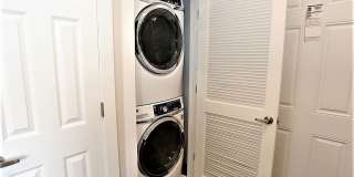 2230 North Sawyer Avenue Gallery 16