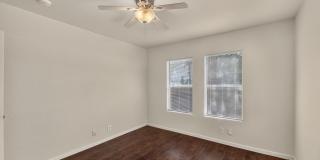 Charming 2BR House in San Antonio Gallery 17