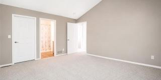 22733 COACHLIGHT Circle Gallery 29