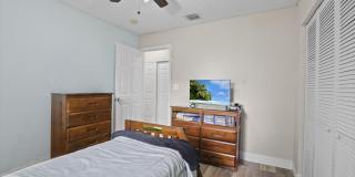 401 NW 16th Place Gallery 33