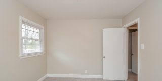 927 South Plum Street Gallery 10