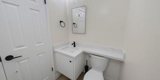 Charming 2-Bedroom Townhouse for Rent in Huntington Beach! Gallery 9