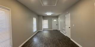 **Price reduced** Move-in Ready! Gallery 3