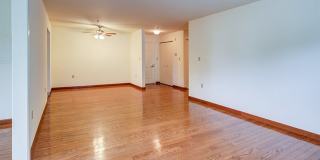 Lake Oaks Apartments Gallery 17