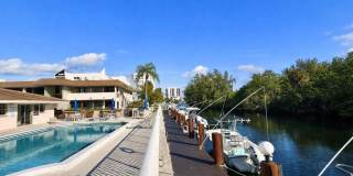 2800 NE 14th St Causeway unit: 110 Gallery 24