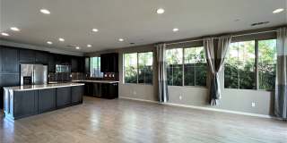 $500 OFF FIRST MONTH!! Spacious 4 bedroom, 3 bath Condo in Irvine! $500 OFF FIRST MONTH!! Spacious 4 bedroom, 3 bath Condo in Irvine! Gallery 7