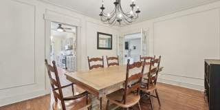 211 Pinelynn Road Gallery 3