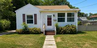 Newly Renovated 2 Bedroom 1 Bathroom Single Family Home located in the Greater Wythe area of Hampton, VA! Newly Renovated 2 Bedroom 1 Bathroom Single Family Home located in the Greater Wythe area of Hampton, VA! Gallery 1