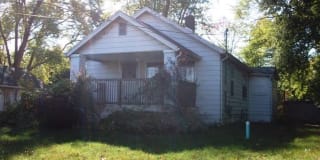 921 W Gourley Pike Gallery 1