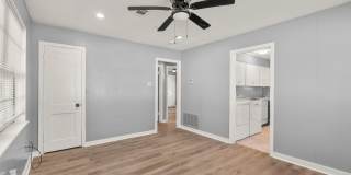 713 Oakwood Gallery 9