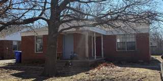 1 Bed 1 Bath Duplex For Lease Available NOW! Gallery 1