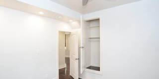 608 E 4th Street Gallery 22