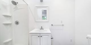 422 N Batavia St. Gallery 15