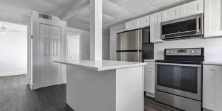 Bright & Updated 2BR Bottom Unit Duplex | White Kitchen & Stainless Appliances in Saint Petersburg Gallery 9