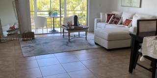 300 NE 14th Ave Gallery 1