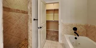 3 Bedroom 2.5 Bath Home with Bonus Room and Storm Shelter Gallery 13