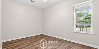 Modern Living in the Heart of West Ashley Gallery 21