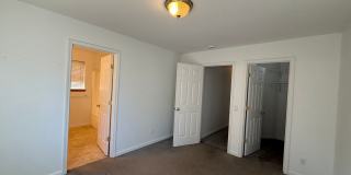 2 Bed/2 Bath Apartment Located Near OSU/COCC Campus - Attached Garage Gallery 17