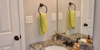 1538 Manchester Drive Gallery 20