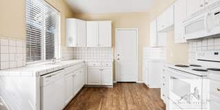3 Bed 2 Bath in Clovis Unified School District! Gallery 5