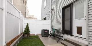 Modern New Luxury Apartment Fishtown Gallery 16