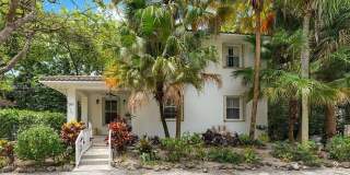 3605 SW 37 Avenue 3605 SW 37 Avenue Gallery 1