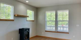 Desirable Downtown Poulsbo Place condo Gallery 6