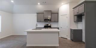 Beautiful 4 Bedroom 2 Bathroom Home in Cedar Lane Community with Storm Shelter (Neighborhood Pool and Park) Gallery 5