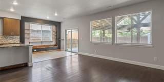 1017 Chatsworth Drive Gallery 7