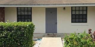 2202 NE 4th Street unit: 10 Gallery 1