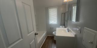 Spacious 3-Bedroom, 1.5-Bathroom Home near Highland Park Gallery 18