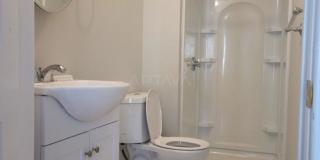 8 Kenwood St. Gallery 4