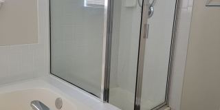 Spacious 4 Bedroom in Stonegate Gallery 16