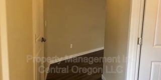 3218 NE Spring Creek Pl Gallery 5