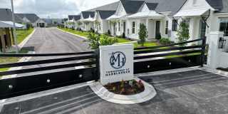 New Construction Upscale Single Story Townhome in Gated Community Gallery 1