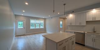 Going Quickly! Brand New Luxurious 4-beds Gallery 1