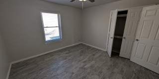 Remodeled 3 bedroom 1 bathroom house in Edmond, OK close to UCO with granite and stainless-steel appliances Gallery 10