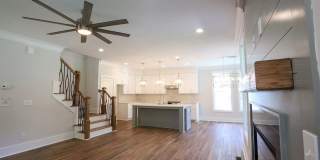Room in 4 Bedroom Home at Edgerton Dr Gallery 8