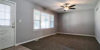 Adorable Home in Raytown! Gallery 5