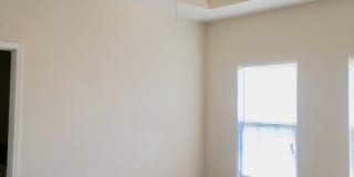 Beautiful Home In A Peaceful Residential Neighborhood Gallery 8