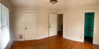 515 South Washington Street Gallery 13