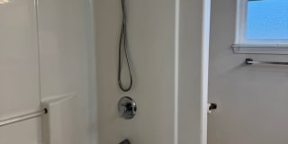2 bedroom 1 bath duplex with garage! Gallery 15