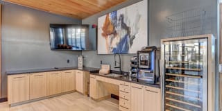 Maverick Gallery 175