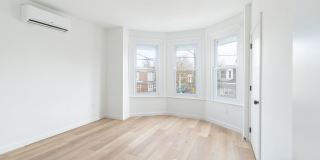 5758 Spruce St Gallery 22