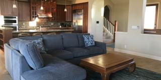 Gorgeous free standing luxury Hokulani Golf Villa fully furnished 3/2.5 for rent Gallery 10